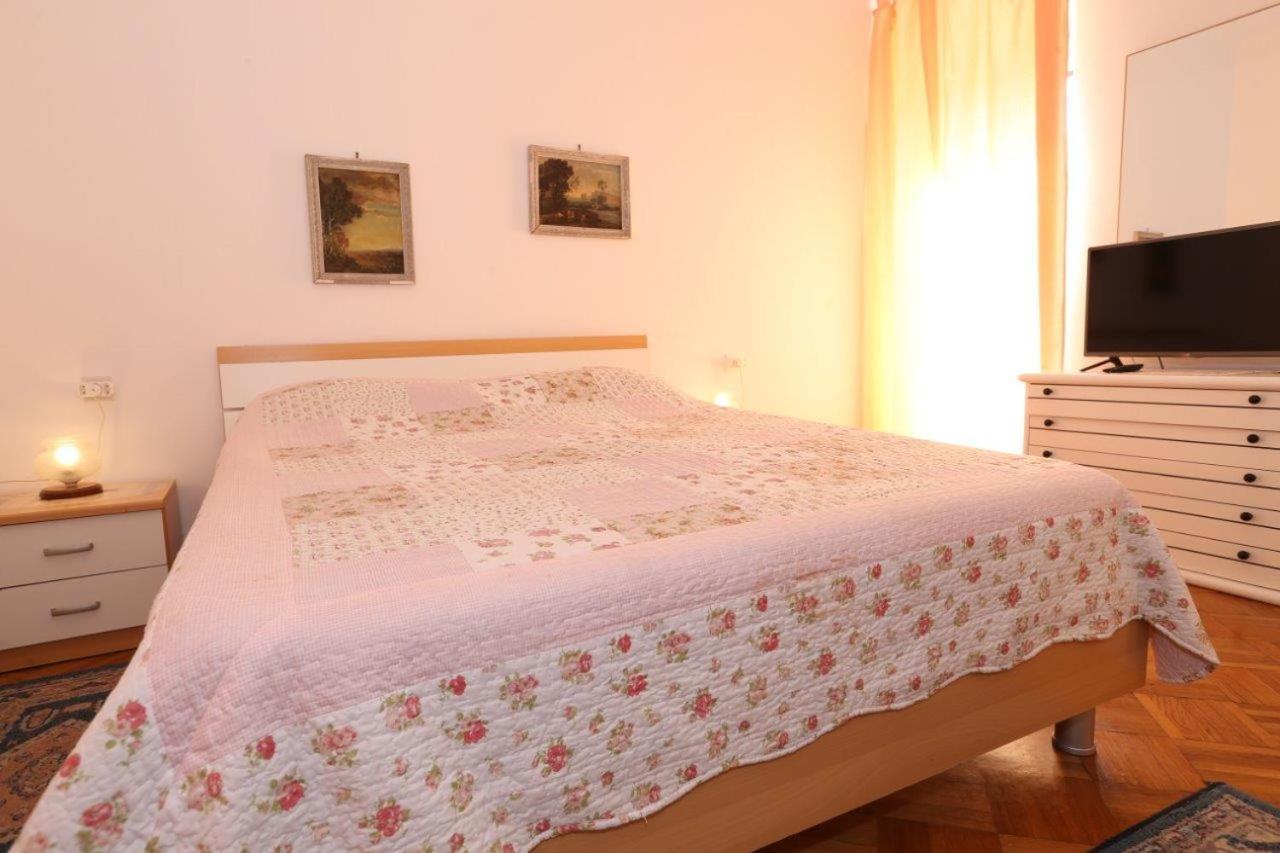 Studio Apartments Cavrak With Terrace バスカ エクステリア 写真