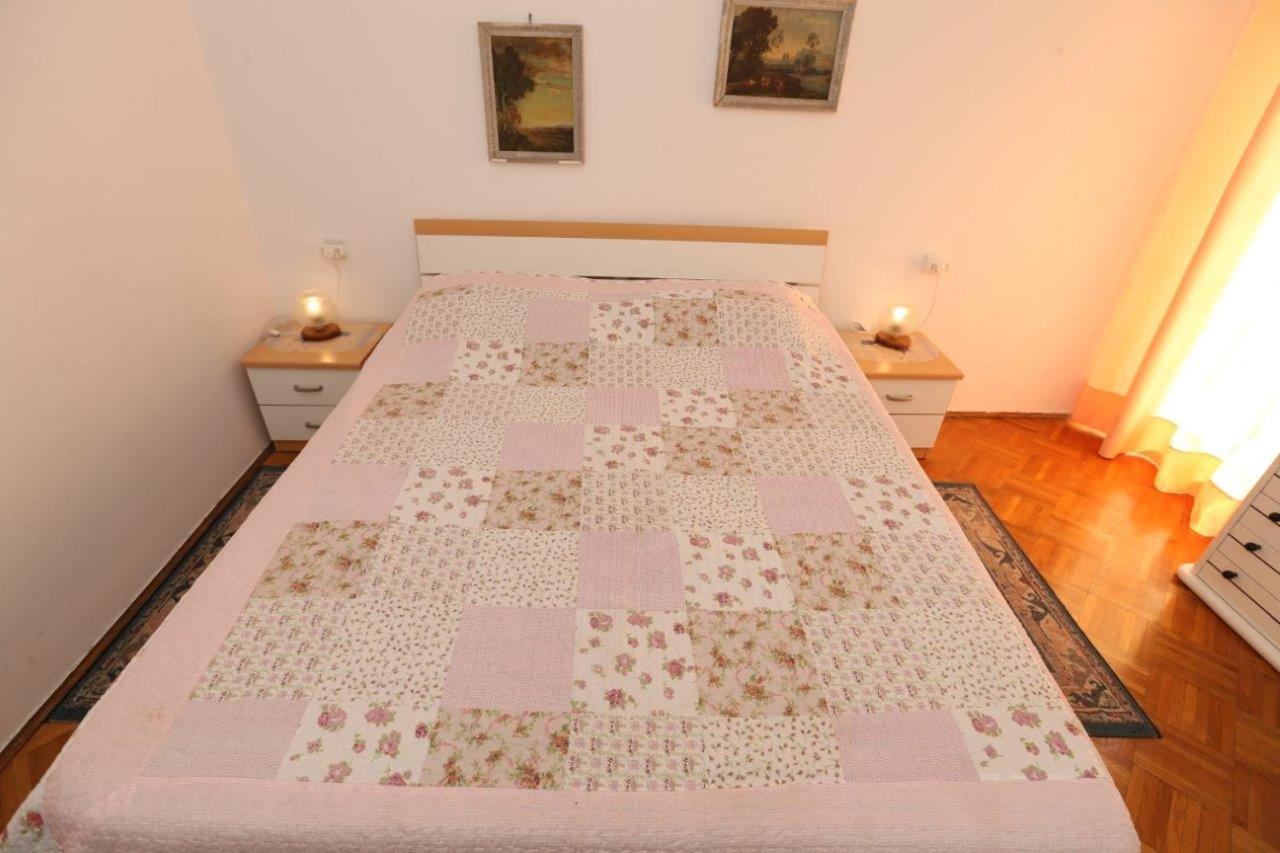 Studio Apartments Cavrak With Terrace バスカ エクステリア 写真