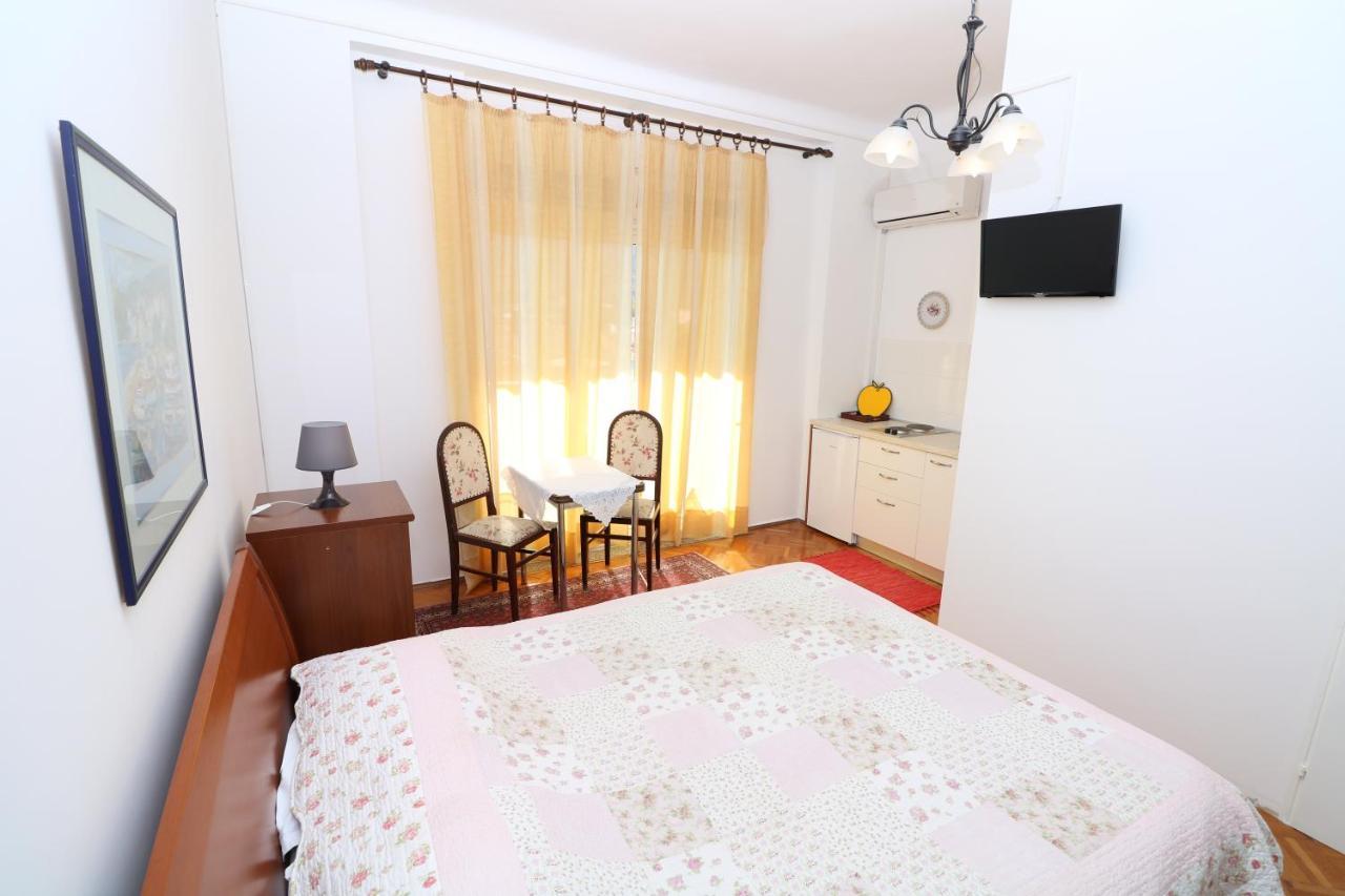 Studio Apartments Cavrak With Terrace バスカ エクステリア 写真
