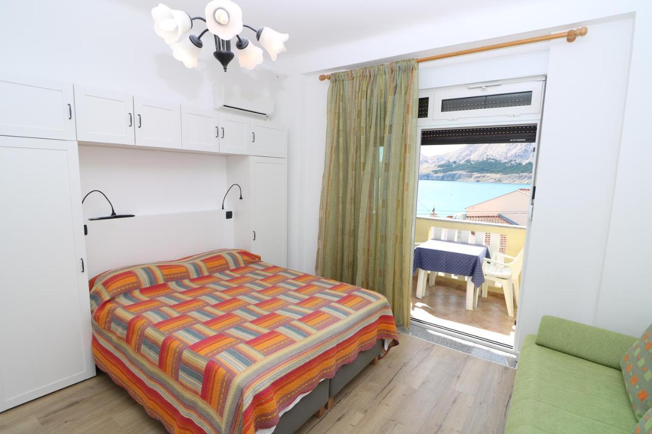 Studio Apartments Cavrak With Terrace バスカ エクステリア 写真