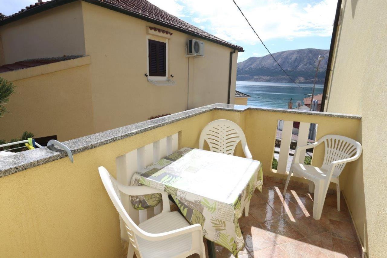 Studio Apartments Cavrak With Terrace バスカ 部屋 写真