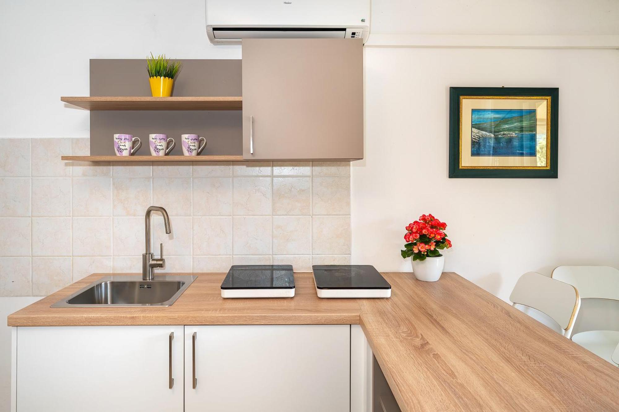 Studio Apartments Cavrak With Terrace バスカ エクステリア 写真
