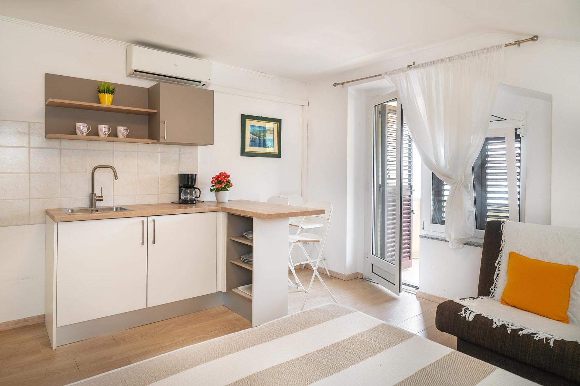 Studio Apartments Cavrak With Terrace バスカ エクステリア 写真