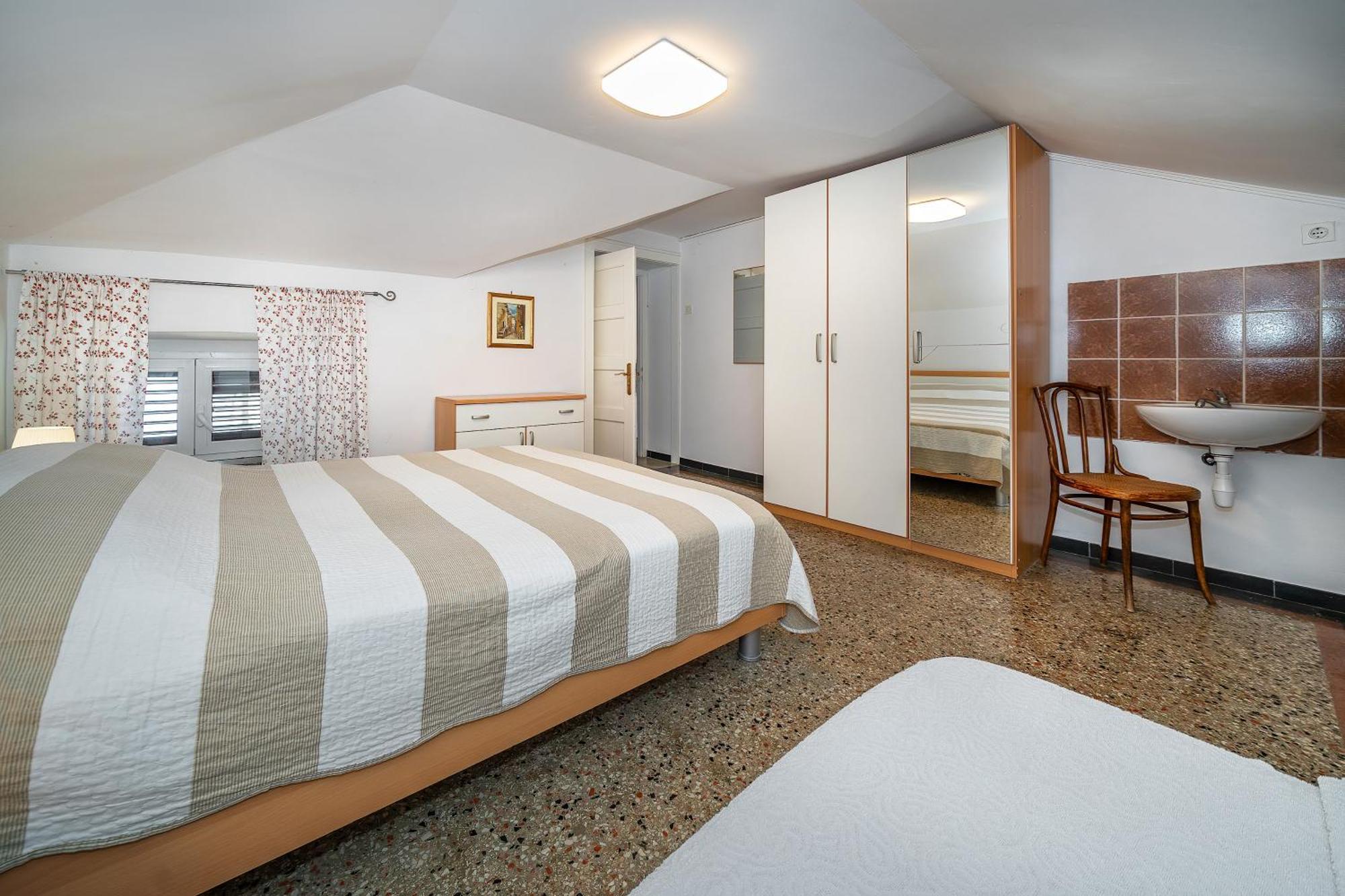 Studio Apartments Cavrak With Terrace バスカ エクステリア 写真